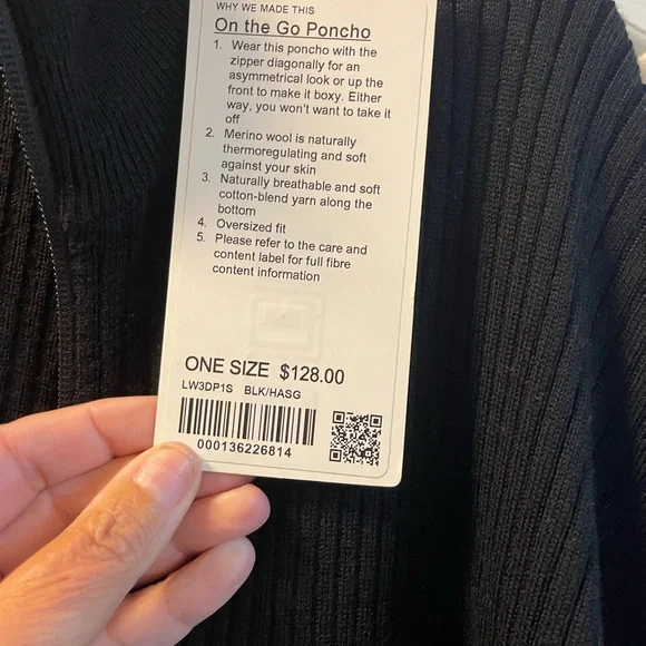 Lululemon poncho - Picture 2 of 3